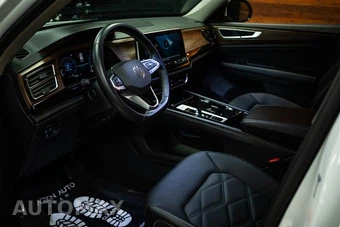 2025 Volkswagen Atlas 2.0T SE w/Technology - miniatura 9