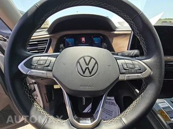 2025 Volkswagen Atlas 2.0T SE w/Technology - miniatura 10