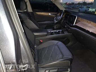 2025 Volkswagen Atlas 2.0T SE w/Technology - miniatura 8