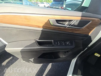 2025 Volkswagen Atlas 2.0T SE w/Technology - miniatura 9