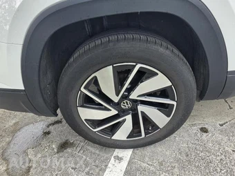 2025 Volkswagen Atlas 2.0T SE w/Technology - miniatura 25
