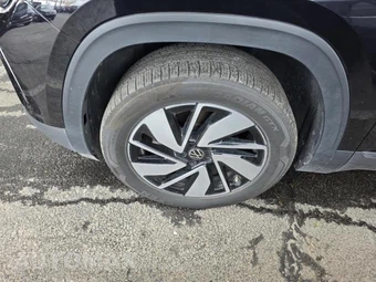 2025 Volkswagen Atlas 2.0T SE w/Technology - miniatura 10
