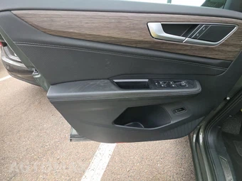 2025 Volkswagen Atlas 2.0T SEL - miniatura 9