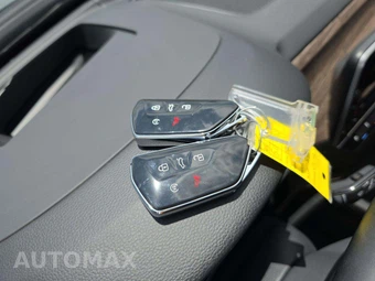 2025 Volkswagen Atlas 2.0T SEL - miniatura 8