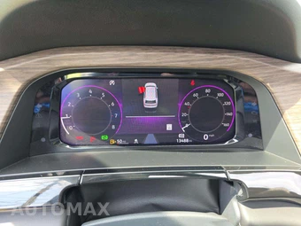 2025 Volkswagen Atlas 2.0T SEL Premium R-Line – miniatura 9