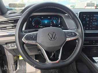 2025 Volkswagen Atlas Cross Sport 2.0T SE w/Technology - miniatura 16