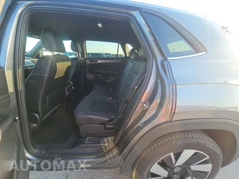 2025 Volkswagen Atlas Cross Sport 2.0T SE w/Technology - miniatura 13
