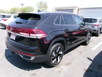 2025 Volkswagen Atlas Cross Sport 2.0T SE w/Technology - miniatura 11