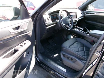 2025 Volkswagen Atlas Cross Sport 2.0T SE w/Technology - miniatura 5