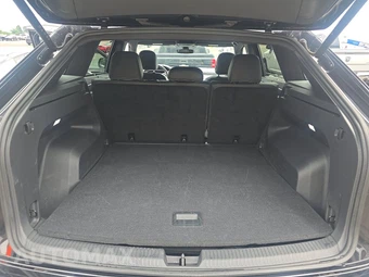 2025 Volkswagen Atlas Cross Sport 2.0T SE w/Technology - miniatura 16