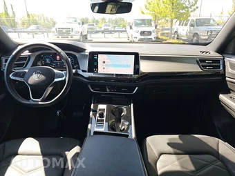 2025 Volkswagen Atlas Cross Sport 2.0T SE w/Technology - miniatura 17