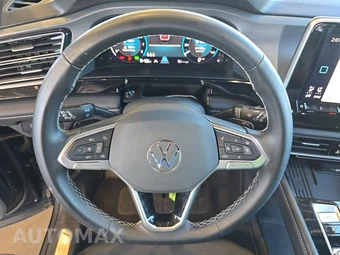 2025 Volkswagen Atlas Cross Sport 2.0T SE w/Technology - miniatura 10