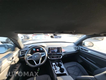 2025 Volkswagen Atlas Cross Sport 2.0T SE w/Technology - miniatura 17