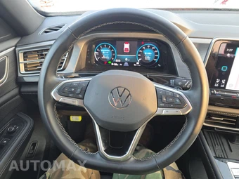 2025 Volkswagen Atlas Cross Sport 2.0T SE w/Technology - miniatura 10