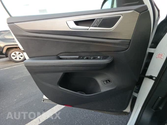 2025 Volkswagen Atlas Cross Sport 2.0T SE w/Technology - miniatura 9