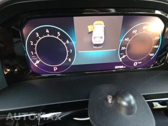 2025 Volkswagen Atlas Cross Sport 2.0T SE w/Technology - miniatura 18