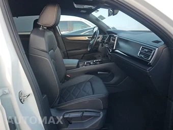 2025 Volkswagen Atlas Cross Sport 2.0T SE w/Technology - miniatura 8