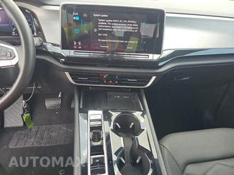 2025 Volkswagen Atlas Cross Sport 2.0T SE w/Technology - miniatura 17