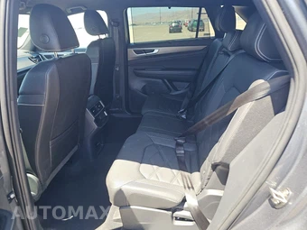 2025 Volkswagen Atlas Cross Sport 2.0T SE w/Technology - miniatura 13