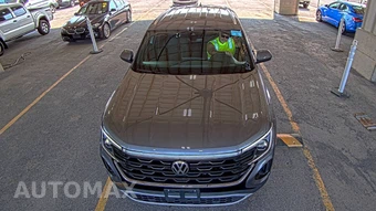 2025 Volkswagen Atlas Cross Sport 2.0T SE w/Technology - miniatura 2