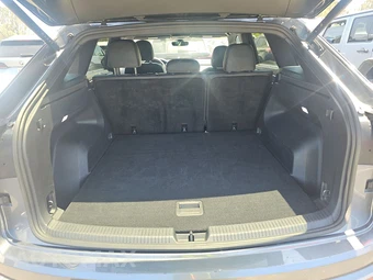 2025 Volkswagen Atlas Cross Sport 2.0T SE w/Technology - miniatura 17