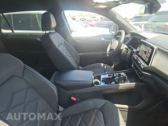 2025 Volkswagen Atlas Cross Sport 2.0T SE w/Technology - miniatura 8