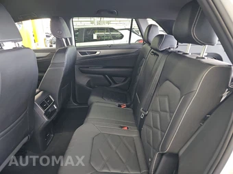 2025 Volkswagen Atlas Cross Sport 2.0T SE w/Technology - miniatura 13