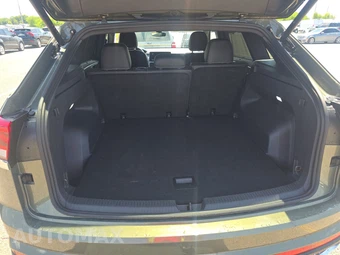 2025 Volkswagen Atlas Cross Sport 2.0T SE w/Technology - miniatura 16
