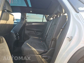 2025 Volkswagen Atlas Cross Sport 2.0T SE w/Technology - miniatura 13