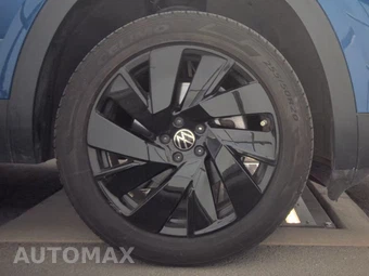 2025 Volkswagen Atlas Cross Sport 2.0T SE w/Technology - miniatura 10
