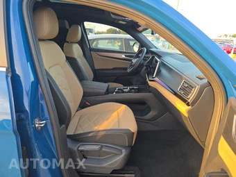 2025 Volkswagen Atlas Cross Sport 2.0T SE w/Technology - miniatura 14