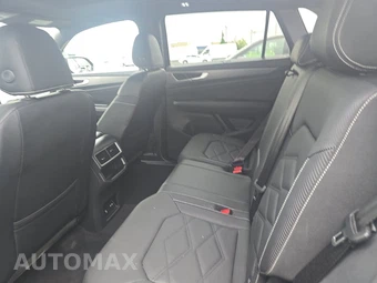 2025 Volkswagen Atlas Cross Sport 2.0T SE w/Technology - miniatura 13