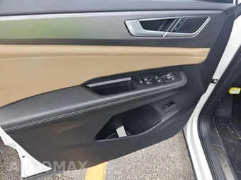2025 Volkswagen Atlas Cross Sport 2.0T SE w/Technology - miniatura 9