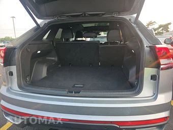2025 Volkswagen Atlas Cross Sport 2.0T SE w/Technology - miniatura 16