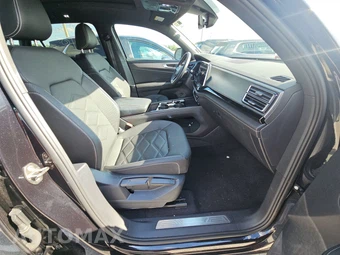 2025 Volkswagen Atlas Cross Sport 2.0T SE w/Technology - miniatura 8