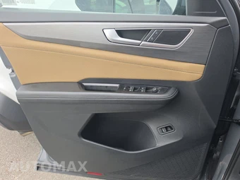 2025 Volkswagen Atlas Cross Sport 2.0T SE w/Technology - miniatura 9