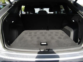 2025 Volkswagen Atlas Cross Sport 2.0T SE w/Technology - miniatura 21