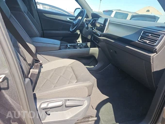 2025 Volkswagen Atlas Cross Sport 2.0T SE w/Technology - miniatura 8