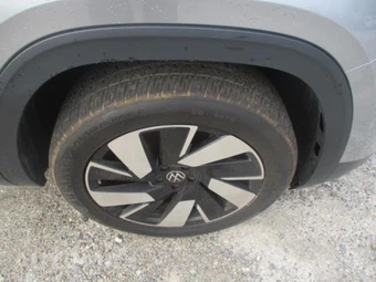 2025 Volkswagen Atlas Cross Sport 2.0T SE w/Technology - miniatura 26