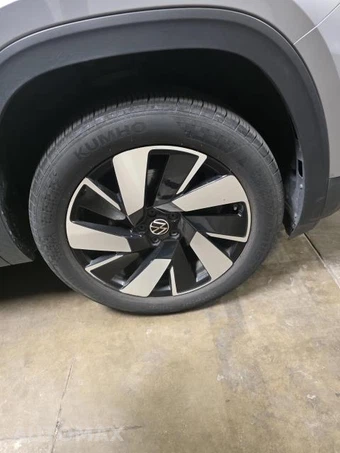 2025 Volkswagen Atlas Cross Sport 2.0T SE w/Technology - miniatura 16
