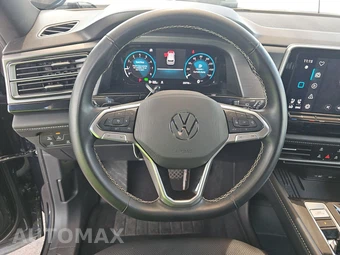 2025 Volkswagen Atlas Cross Sport 2.0T SE w/Technology - miniatura 10