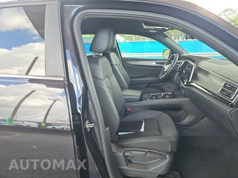 2025 Volkswagen Atlas Cross Sport 2.0T SE w/Technology - miniatura 8