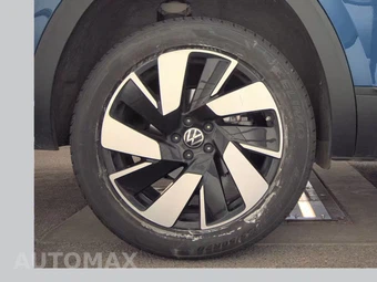 2025 Volkswagen Atlas Cross Sport 2.0T SE w/Technology - miniatura 11