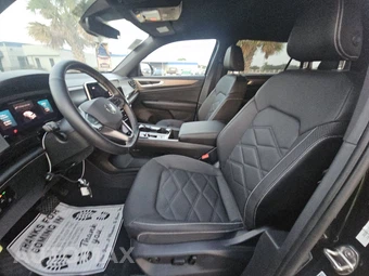 2025 Volkswagen Atlas Cross Sport 2.0T SE w/Technology - miniatura 7