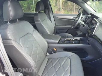 2025 Volkswagen Atlas Cross Sport 2.0T SE w/Technology - miniatura 8