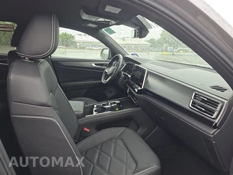 2025 Volkswagen Atlas Cross Sport 2.0T SE w/Technology - miniatura 13