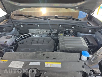 2025 Volkswagen Atlas Cross Sport 2.0T SE w/Technology - miniatura 15