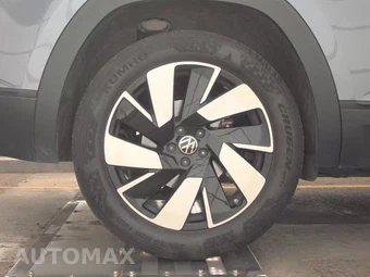 2025 Volkswagen Atlas Cross Sport 2.0T SE w/Technology - miniatura 11