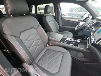 2025 Volkswagen Atlas Cross Sport 2.0T SE w/Technology - miniatura 8