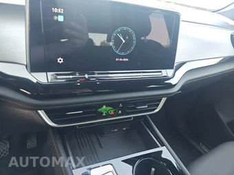 2025 Volkswagen Atlas Cross Sport 2.0T SE w/Technology - miniatura 16